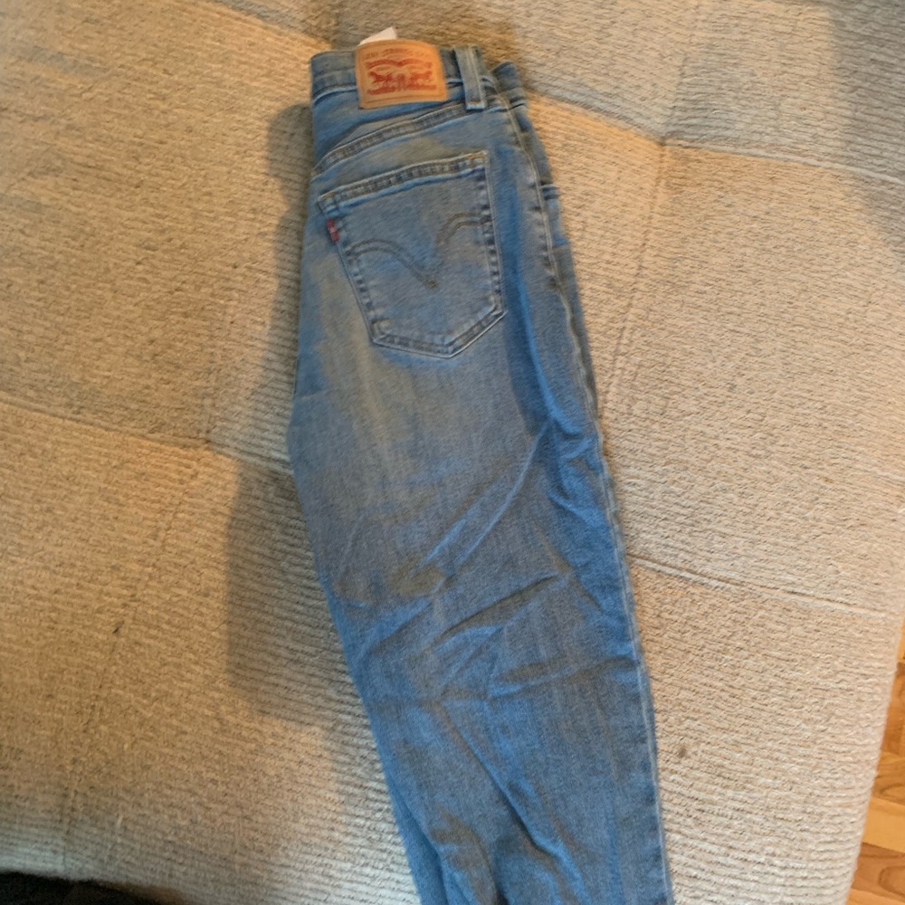 Levi’s Mom Jeans